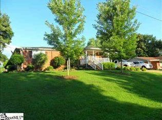 210 Richmond Dr, Greenville, SC 29617