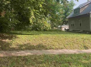 4642 Izard St, Omaha, NE 68132