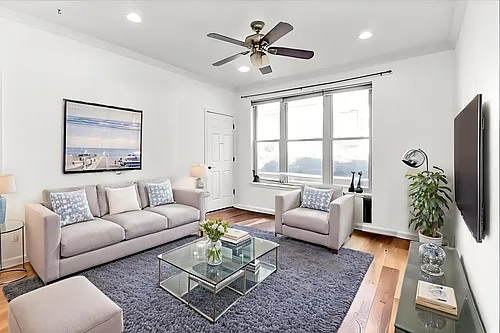 15 Warren St Photo 1