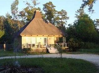 9 Single Pine Ln, Madisonville, LA 70447
