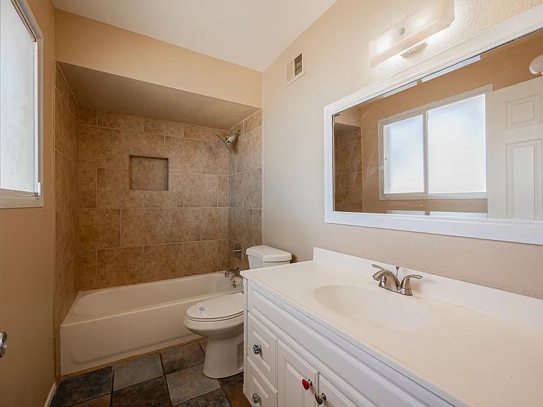 2812 S Cottonwood Dr — Photo 15