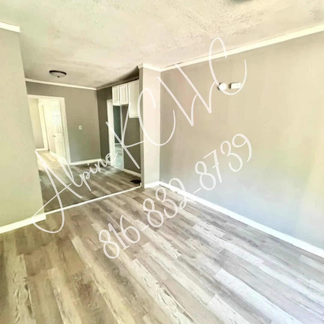 3 bed, 782 sqft, $975 — Photo 2