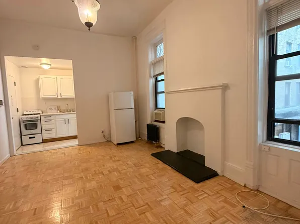 346 West 84th Street image 1 of 6