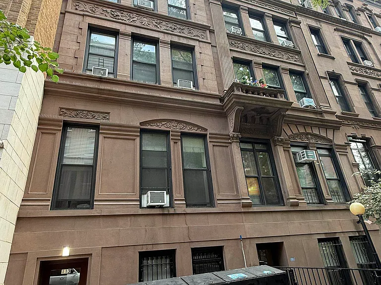 113 W 70th St #5B — Photo 12