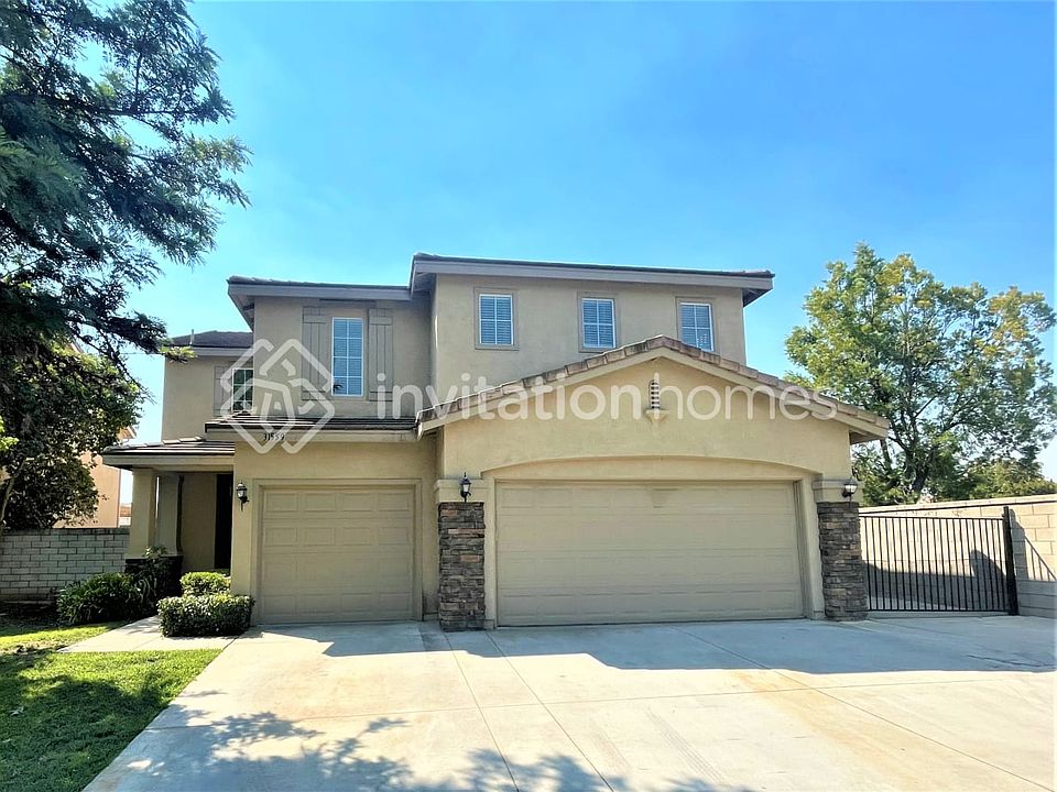 1st image of 31559 Crimson Dr