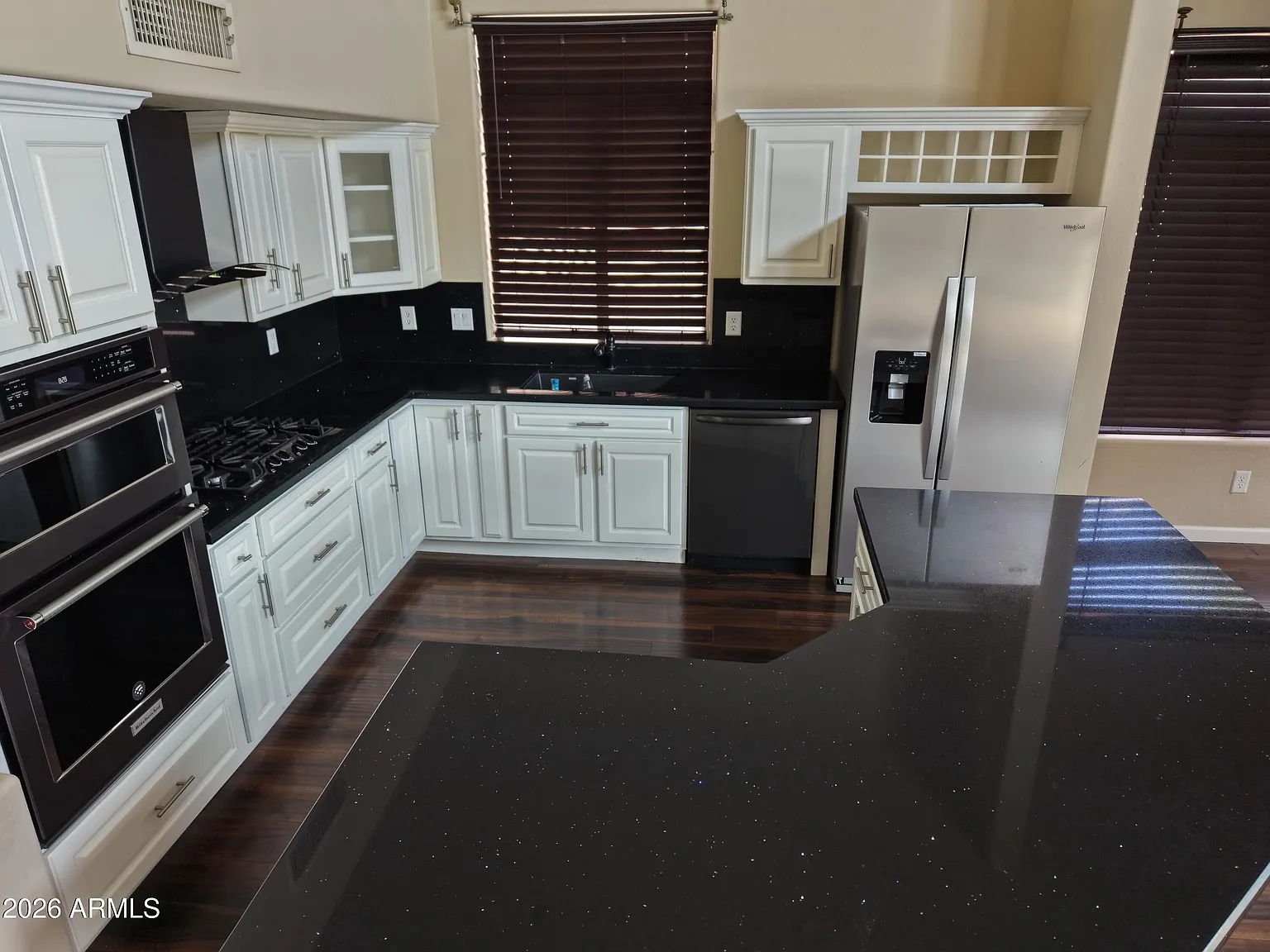 5 bed, 2.5 bath, 3079 sqft, $2,900 — Photo 4