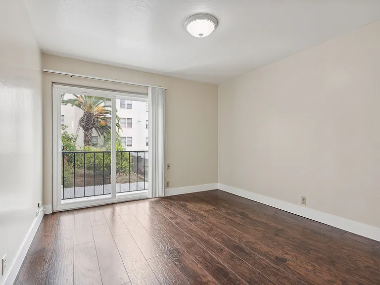 2431 Ellsworth St — Photo 7