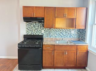 222 3rd St #7, Elizabethport, NJ 07206