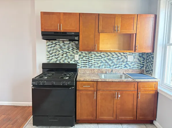 222 3rd St, Elizabethport, NJ