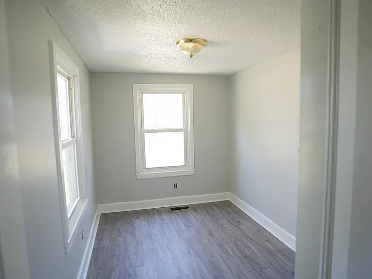 424 Captain Guy Rd — Photo 13