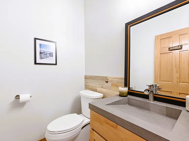 81 Elmgreen Ln — Photo 17