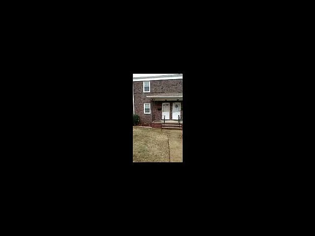 419 Spruce St photo 1