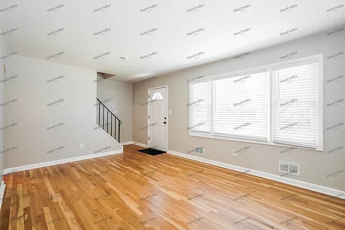 2917 Ashby Rd — Photo 6