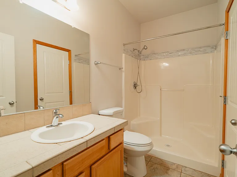 8451 SE 78th Pl — Photo 8
