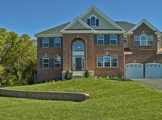 31 Preamble Dr, Mount Laurel, NJ 08054