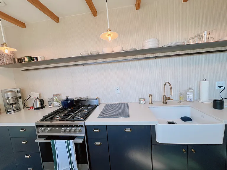 944 Vallejo St — Photo 7