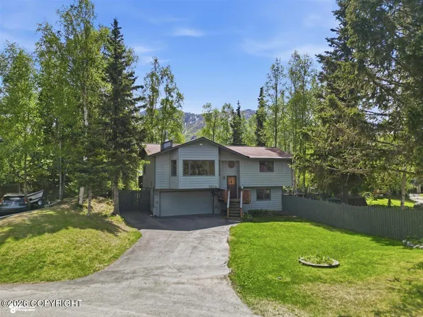 9504 Dundas Cir, Eagle River, AK 99577