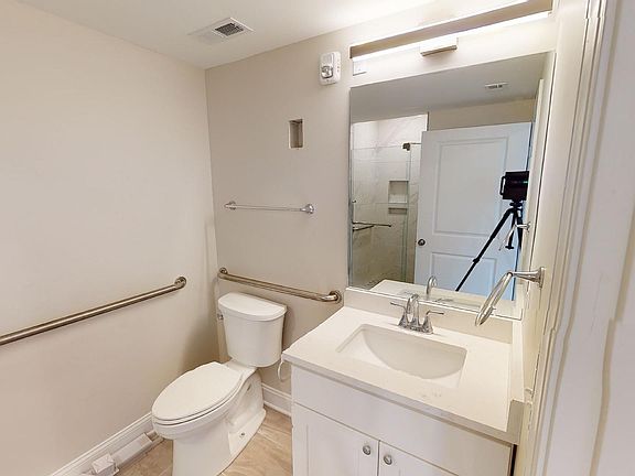 2nd image of 232 Hamilton St NW #106