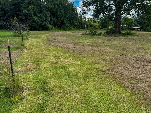 48196 Rogers A Rd, Saint Amant, LA 70774