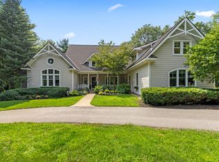 6352 S Ryan Ridge Dr, Holland, MI 49423