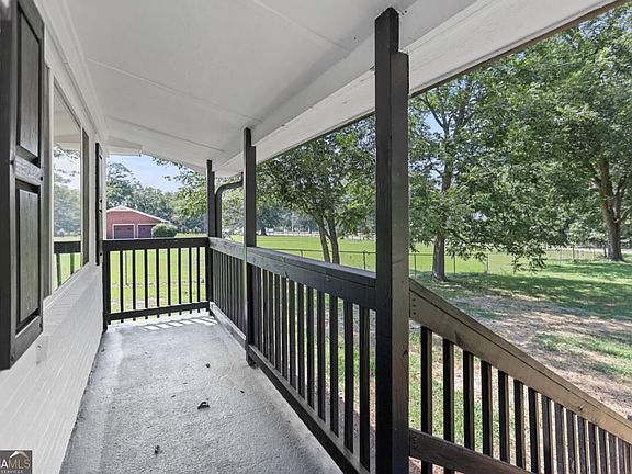 3rd image of 4993 Lone Oak Rd