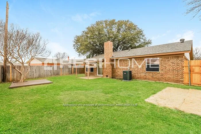 6589 Old Mill Cir — Photo 13