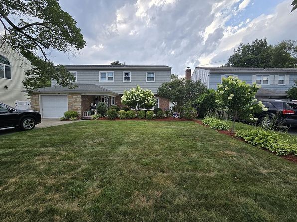 405 Cornwell Ave