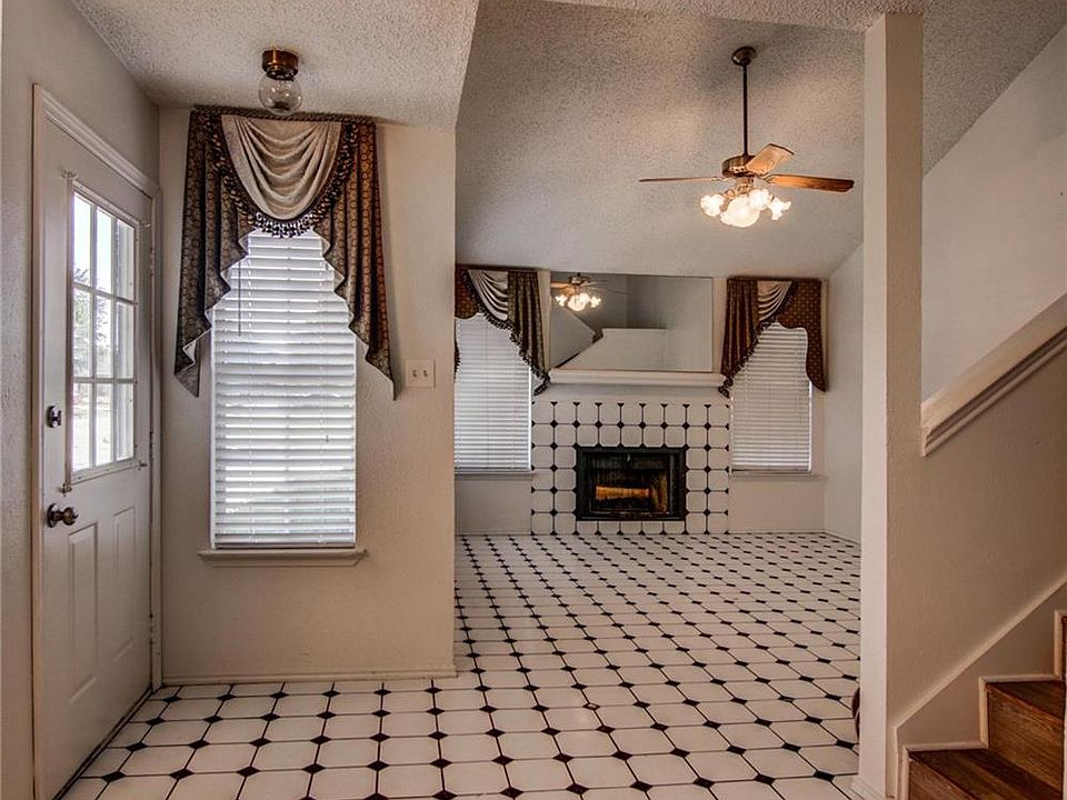 1st image of 7513 Creekfall Dr