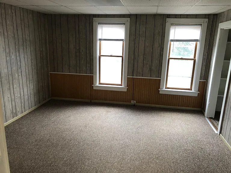 717 E 3rd St #2 — Photo 6