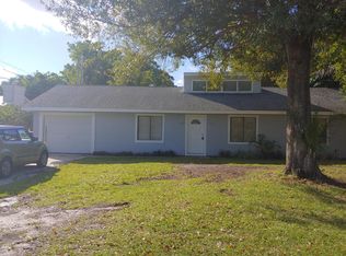 903 Easy St, Fort Pierce, FL 34982