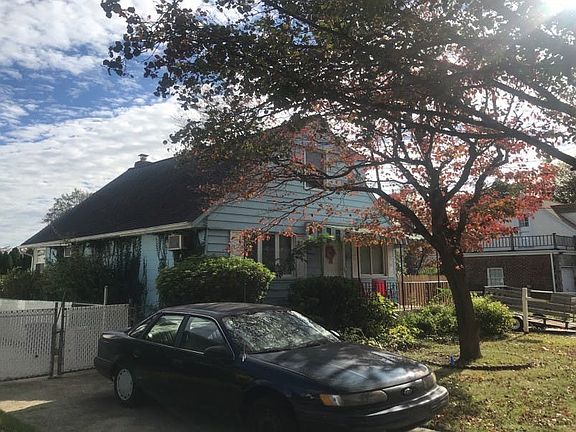 3rd image of 1006 N 4th St