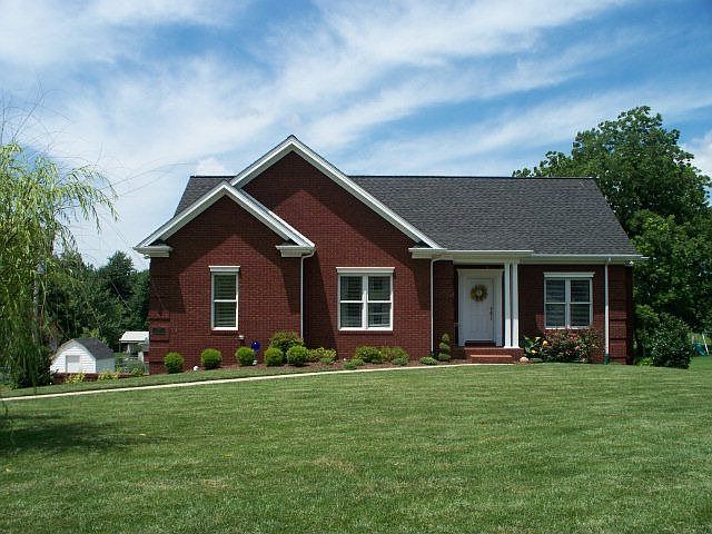 1st image of 217 Green Meadows Dr