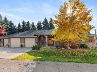 2992 E Lake Forest Dr, Hayden Lake, ID 83835