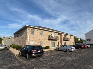 555 Strack St #202, Cortland, IL 60112