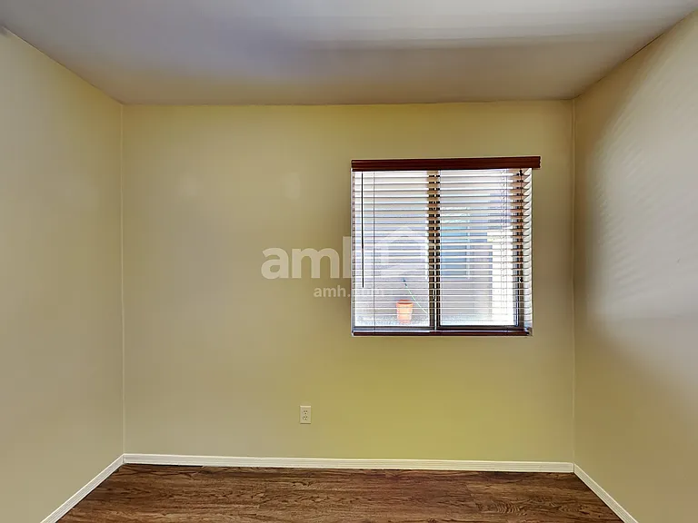 742 W Emerald Key Dr — Photo 13