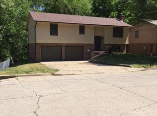 607 Holiday Dr, Jefferson City, MO 65101