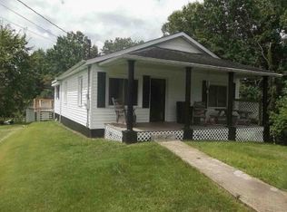 3879 Backbone Rdg, Clinchco, VA 24226