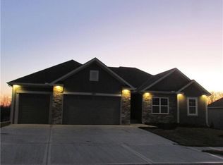 400 Chisam Rd, Kearney, MO 64060