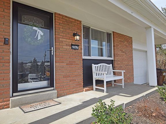 3rd image of 2267 Fairgreen Dr