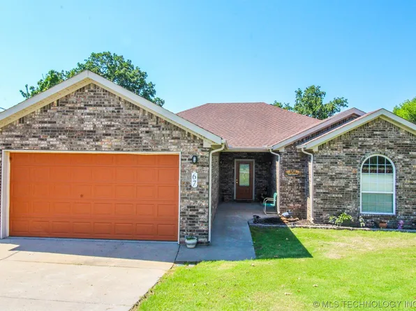 67 E Hilltop Rd, McAlester, OK 74501