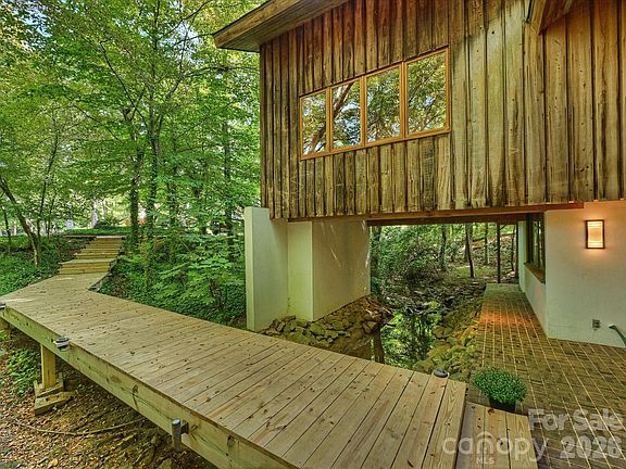 4th image of 5624 Glenkirk Rd