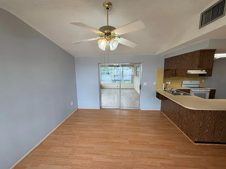 8625 Briar Patch Dr — Photo 14