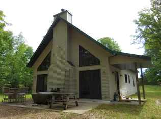 N12864 Golden Ln #S-4, Daggett, MI 49821