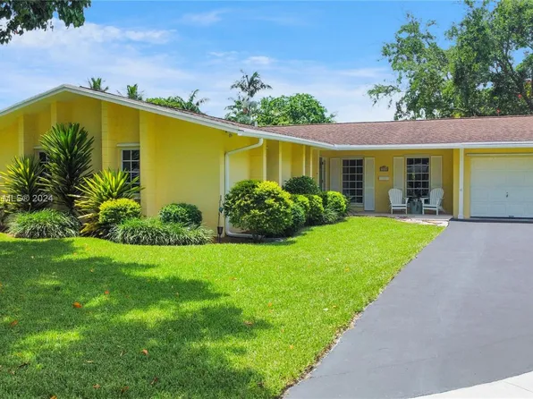 9010 SW 186th Ter, Cutler Bay, FL 33157
