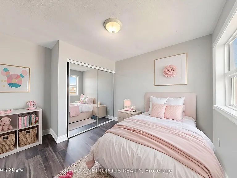 118 Jordan Dr — Photo 9