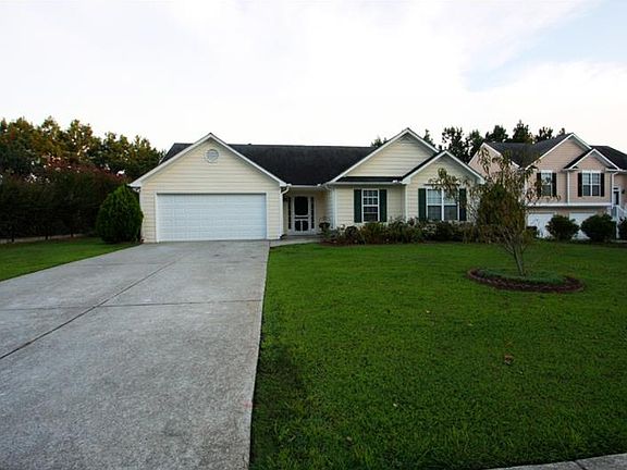 3rd image of 390 Lynn Katie Ct