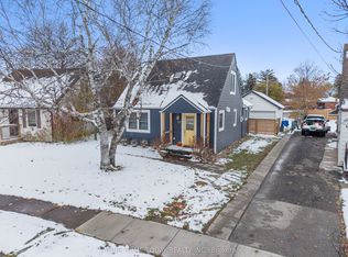 29 Normandy Blvd, Halton Hills, ON L7G 1V9