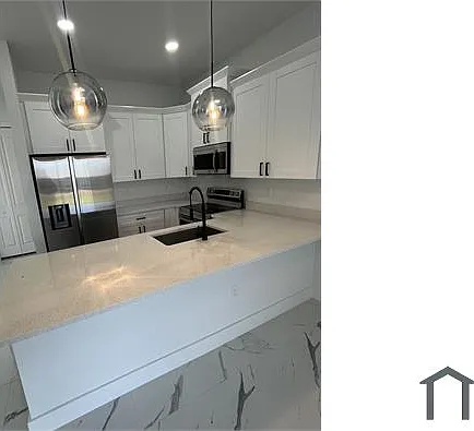 3 bed, 1300 sqft, $2,000 — Photo 3
