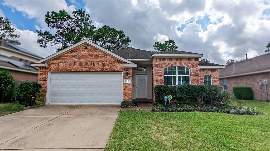 ゆゆ 16119 Tanglewood Dr, Urbandale, IA 50323 | Zillow