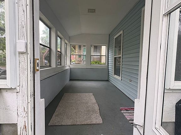 3rd image of 909 N 12th St
